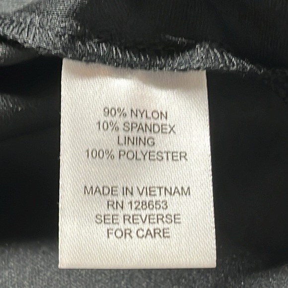 Ellen Weaver Gown - Picture 16 of 16